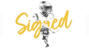 Chris Hogan Signs with the PLL