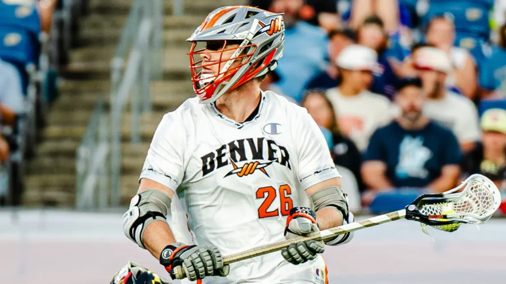 California Redwoods midfielder Sam Handley
