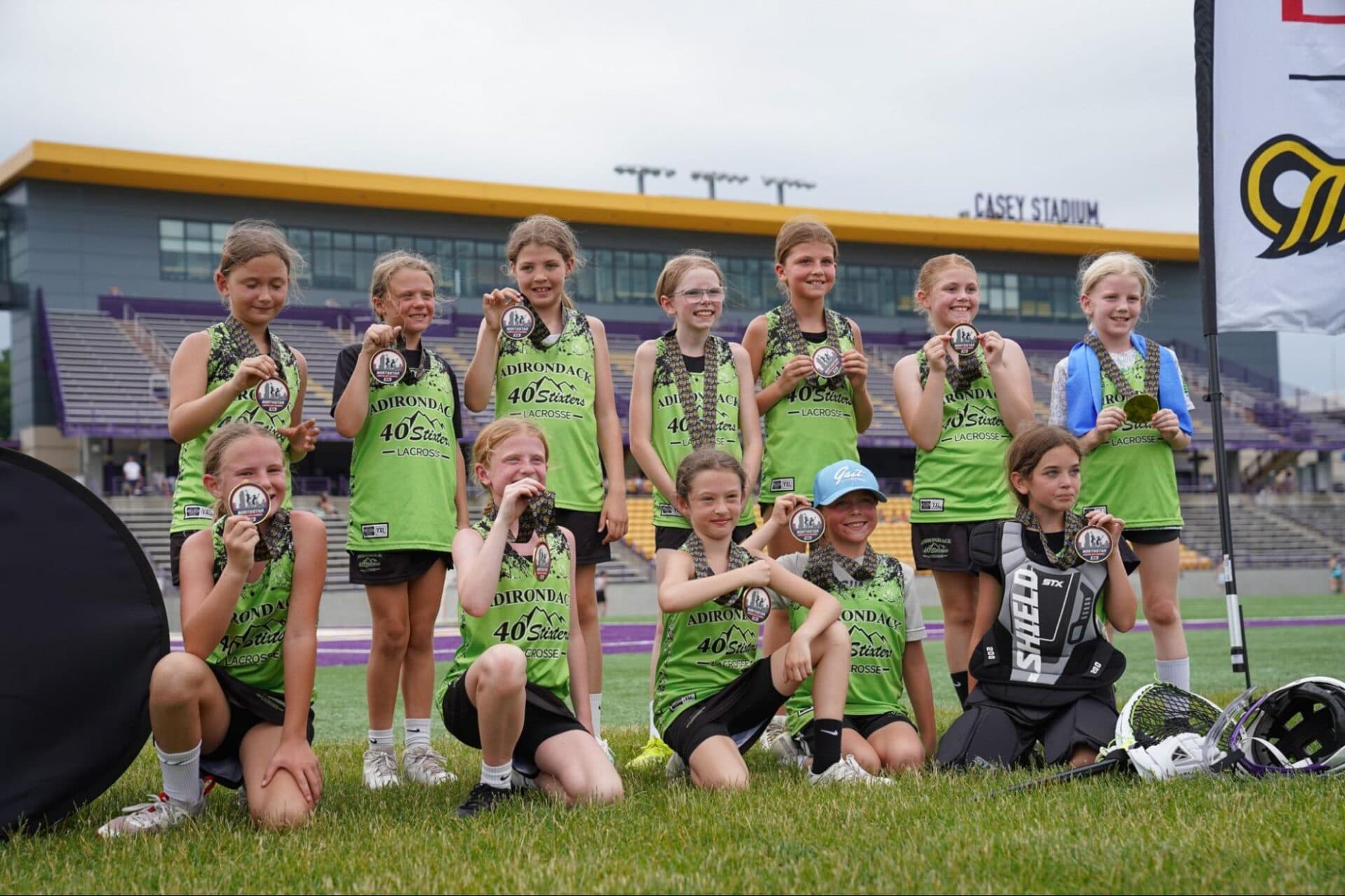 Girls 2033-2034: Adirondack 40Stixters