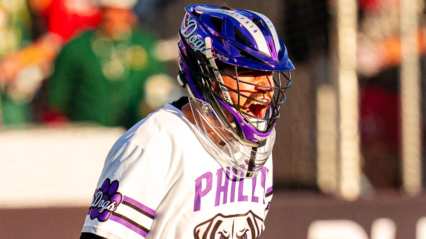 Philadelphia Waterdogs goalie Matt DeLuca