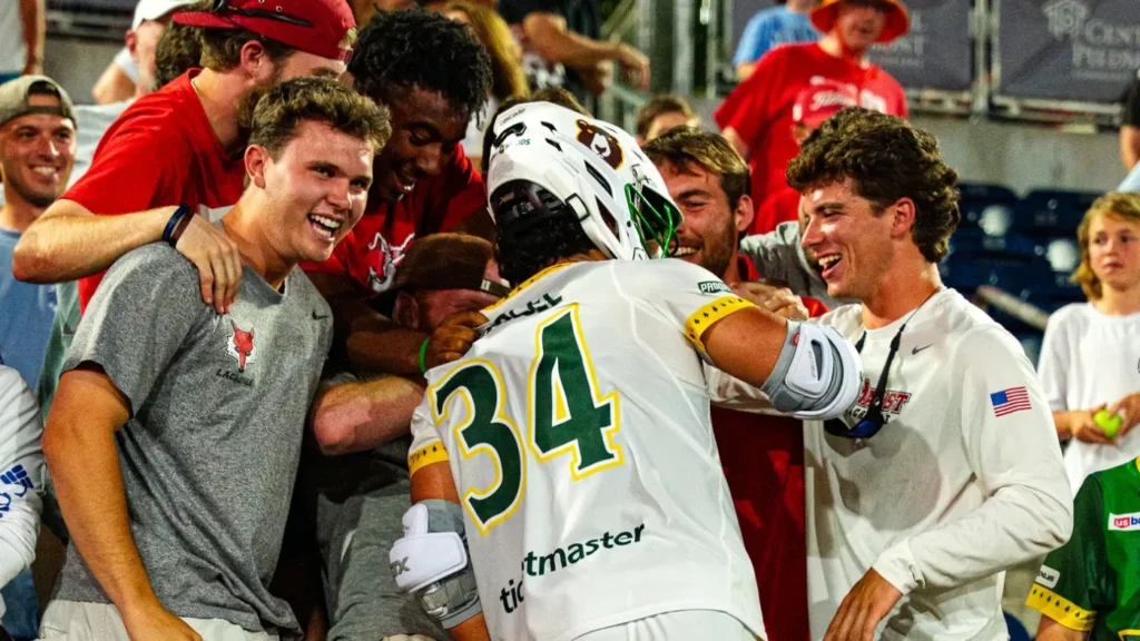 California Redwoods midfielder Josh Balcarcel
