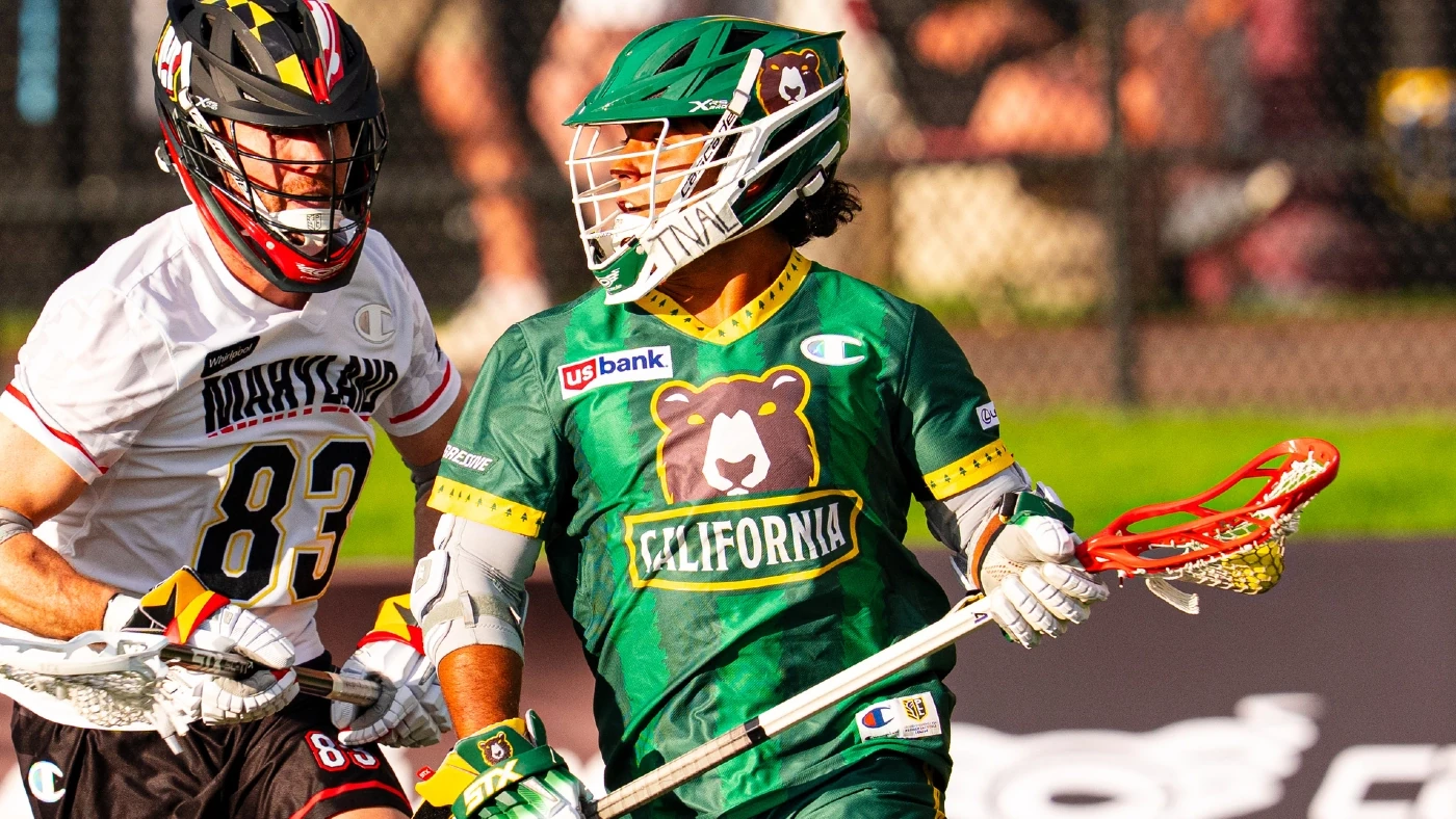 California Redwoods midfielder Josh Balcarcel