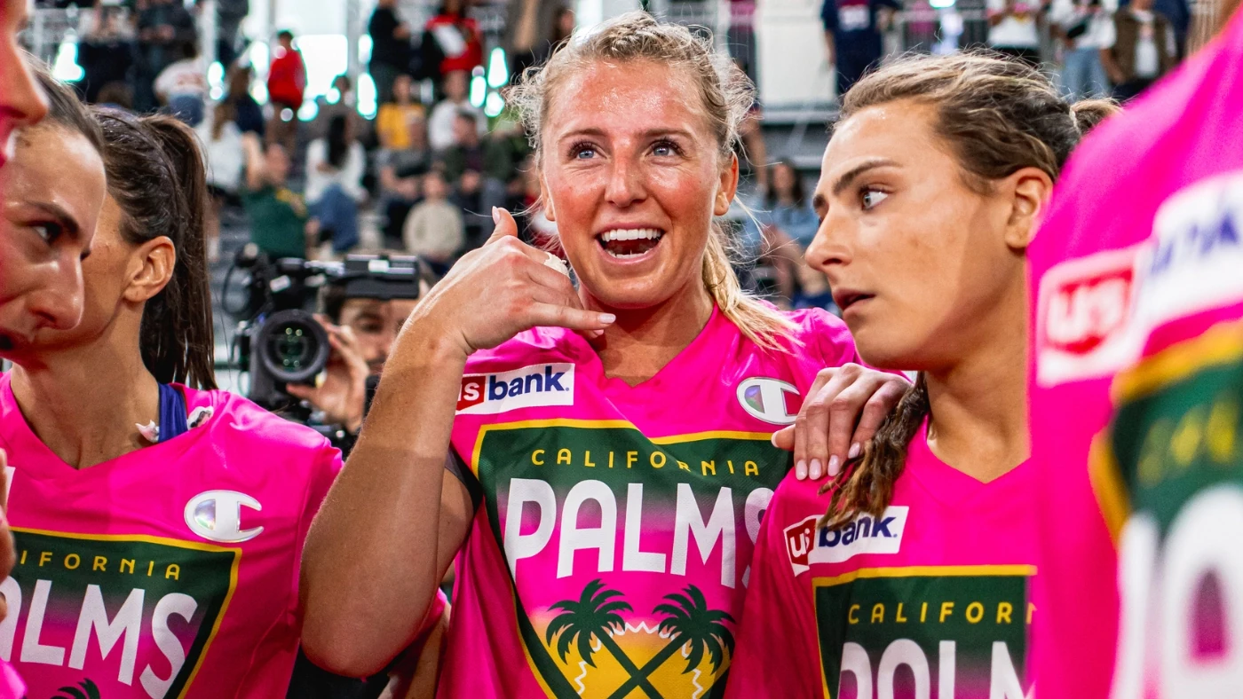 California Palms midfielder Ally Mastroianni